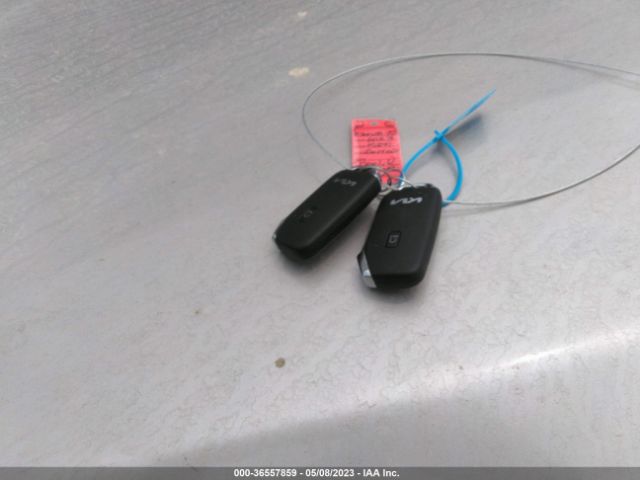 KNDEU2AA2P7394387 KIA SELTOS S