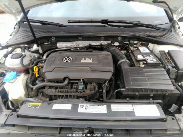 WVWVF7AU4JW161822 Volkswagen Golf R