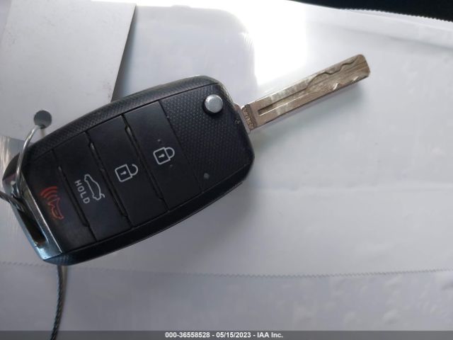 5XXGM4A75EG343513 KIA Optima Lx