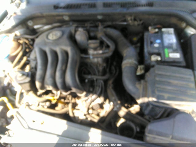 3VW1K7AJ4FM278627 Volkswagen Jetta Sedan 2.0l S