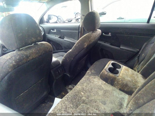 KNDPB3AC0F7773909 KIA Sportage Lx