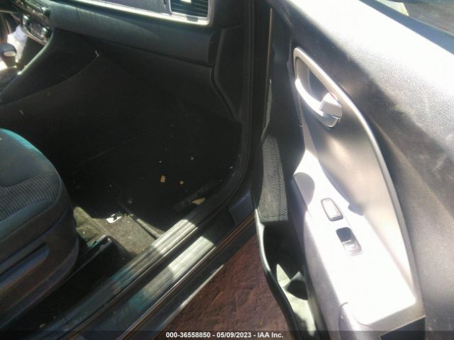 KNDCB3LC6J5150293 KIA NIRO LX