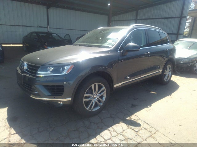 2016 Volkswagen Touareg, VIN: WVGEF9BP5GD010816