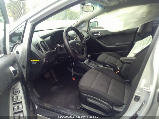 KNAFX5A87G5491295 KIA Forte 5-door Ex