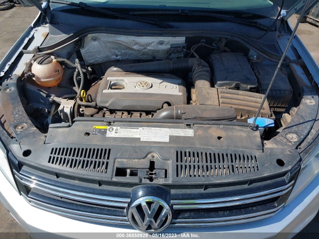 WVGAV3AXXEW587889 Volkswagen TIGUAN S