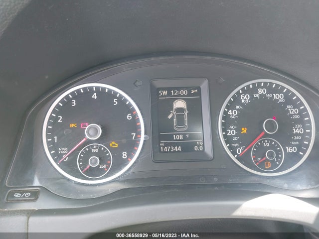 WVGAV3AXXEW587889 Volkswagen TIGUAN S