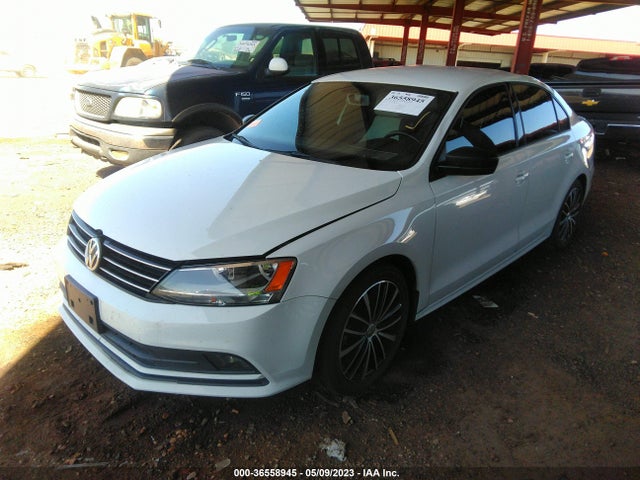 3VWD17AJ1FM427642 Volkswagen Jetta Sedan 1.8t Sport