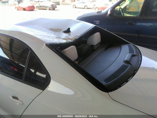 3VWD17AJ1FM427642 Volkswagen Jetta Sedan 1.8t Sport