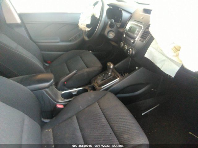 3KPFK4A78HE011757 KIA FORTE LX