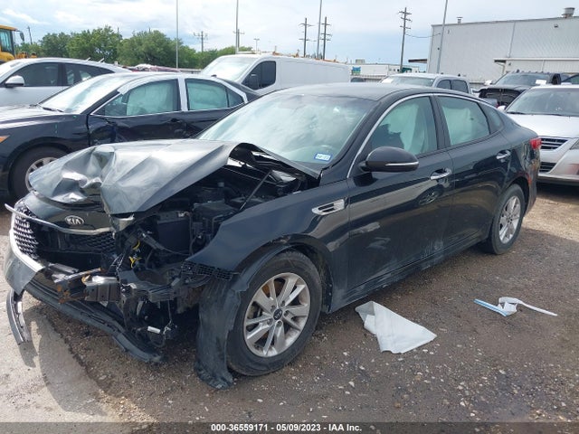 KIA Optima Lx 2018 5XXGT4L32JG222705 Image 2