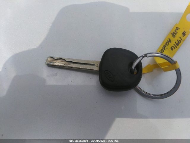 KNADM4A32E6357302 KIA RIO LX