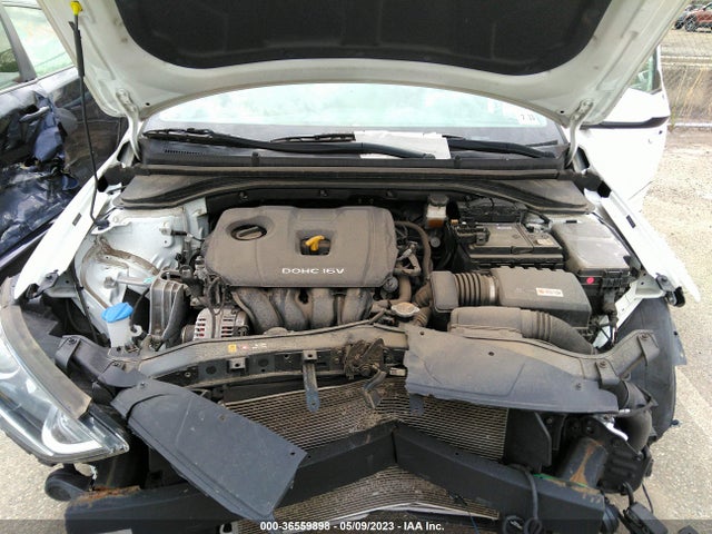 2018 HYUNDAI ELANTRA SEL VIN: 5NPD84LF1JH372159