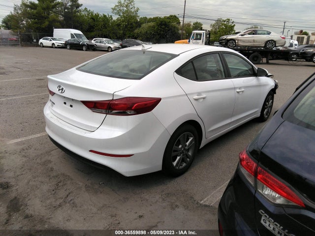 2018 HYUNDAI ELANTRA SEL VIN: 5NPD84LF1JH372159