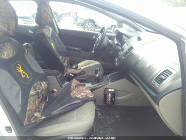 KNAFK4A67F5316468 KIA FORTE LX