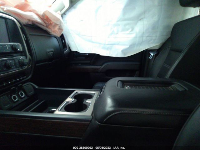 1GT12UEY5JF107631 GMC Sierra 2500hd Denali