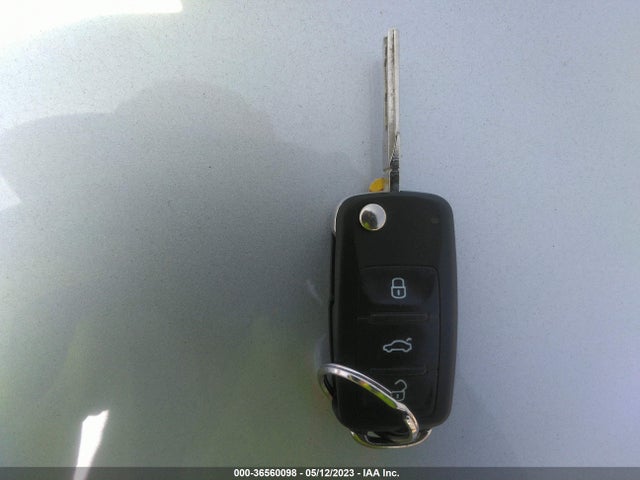 3VWD17AJ3FM211081 Volkswagen Jetta Sedan 1.8t Se