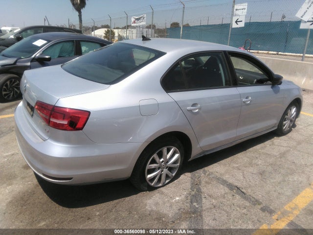 3VWD17AJ3FM211081 Volkswagen Jetta Sedan 1.8t Se