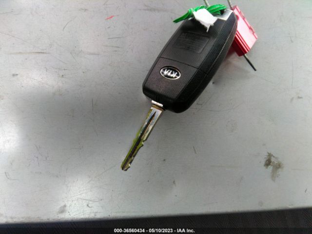 KNAFK4A6XG5549021 KIA FORTE LX