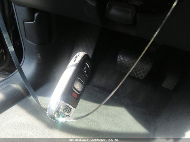 WA1LFAFP7EA040139 Audi Q5 Premium Plus