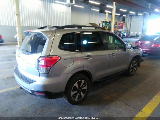 JF2SJAEC4JH536016 Subaru Forester Premium