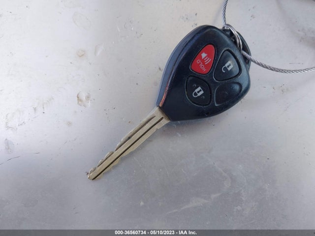 Toyota YARIS LE 2014 VNKKTUD38EA004222 Image 3