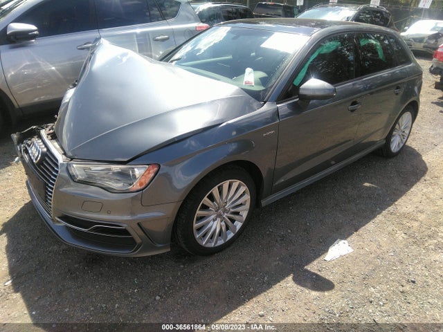 WAUUPBFF0GA112741 Audi A3 E-tron Premium