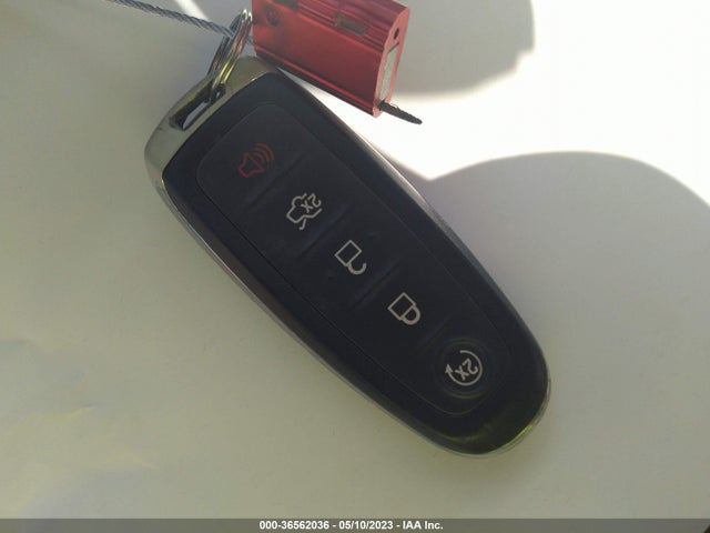 1FMCU9J91FUB17067 Ford Escape Titanium
