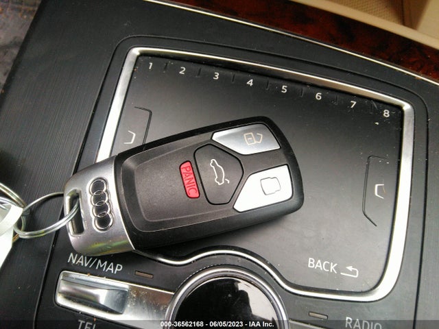 WA1BNAFY6J2240800 Audi Q5 Premium Plus