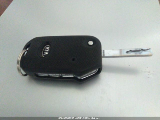 3KPF24AD4ME388067 KIA Forte Lxs