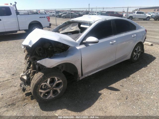 3KPF24AD4ME388067 KIA Forte Lxs