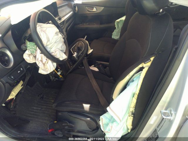 3KPF24AD4ME388067 KIA Forte Lxs