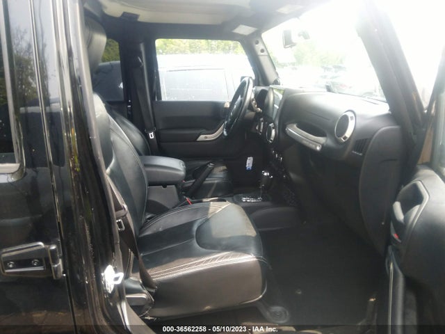 1C4HJWFG9EL129240 Jeep Wrangler Unlimited Rubicon