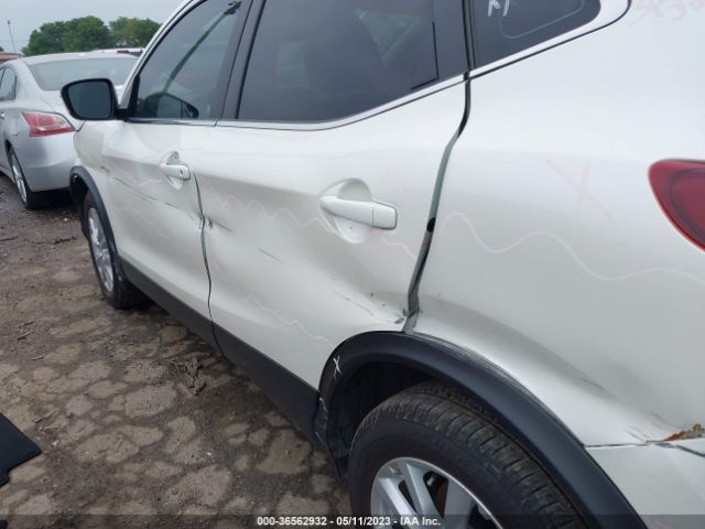 JN1BJ1BW9NW480561 Nissan Rogue Sport Sv