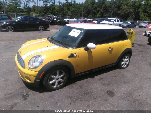 2008 MINI COOPER HARDTOP VIN: WMWMF33508TT66461