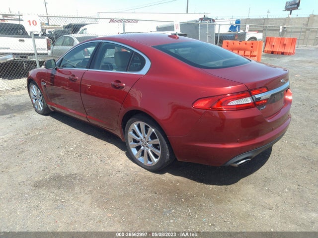 2012 JAGUAR XF SAJWA0HB6CLS25217 Photo 2