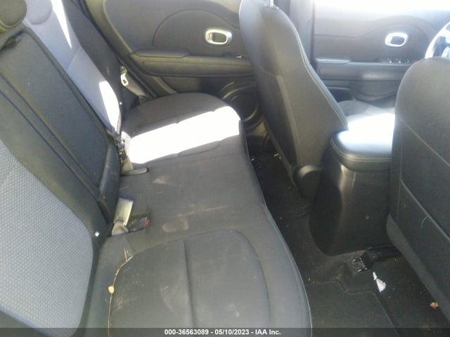 KIA SOUL + 2017 KNDJP3A55H7502646 Image 9