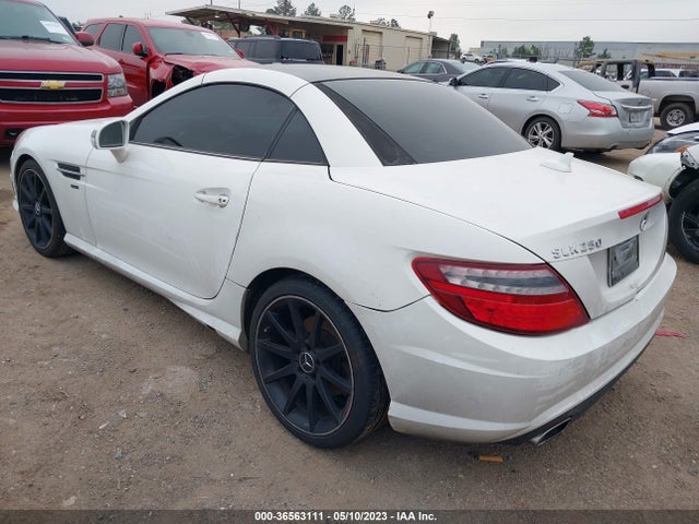 2014 Mercedes-Benz SLK-Class, VIN: WDDPK4HA3EF094608