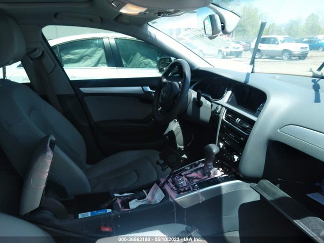 WAUEFAFL9GN009379 Audi A4 Premium Plus