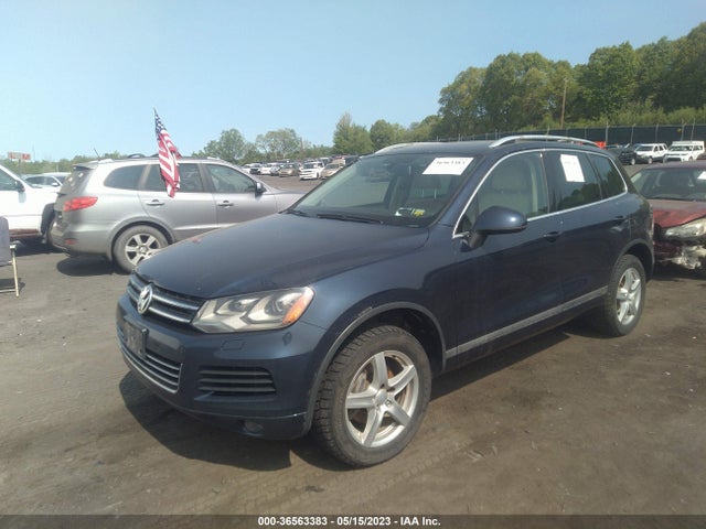 2014 Volkswagen Touareg, VIN: WVGEP9BP0ED003220