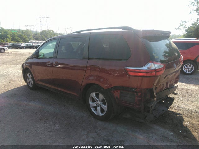 Toyota SIENNA LE 2015 5TDKK3DC9FS579536 Image 3