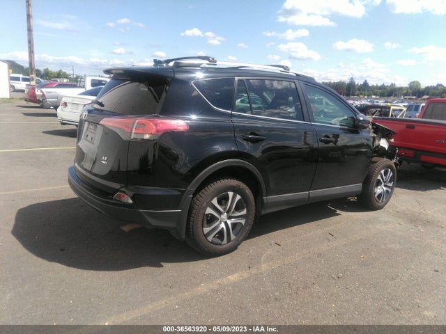 Toyota RAV4 LE 2018 2T3BFREV5JW780350 Image 5