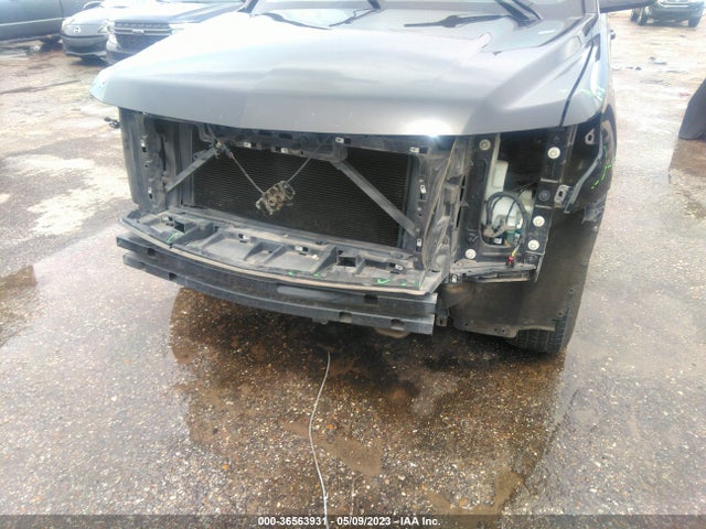 Chevrolet Tahoe Lt 2018 1GNSCBKC5JR359366 Image 7