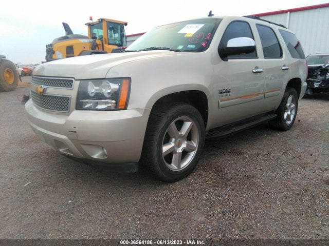 Chevrolet Tahoe Lt 2014 1GNSCBE02ER127170 Image 2