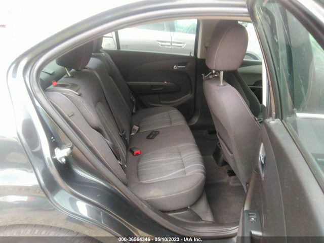 Chevrolet SONIC LT 2015 1G1JC5SHXF4177533 Image 9