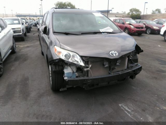 5TDYK3DCXFS578566 Toyota SIENNA XLE