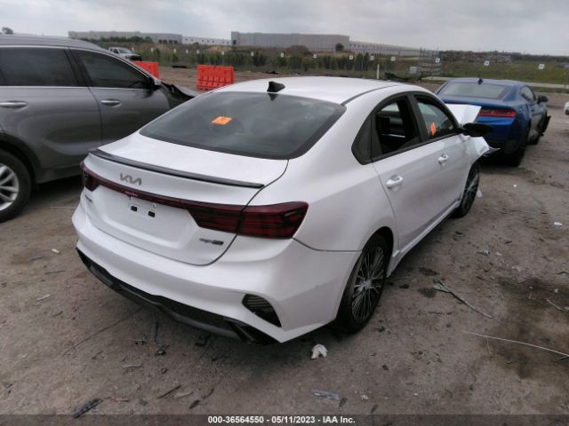 3KPF54AD3NE441432 KIA Forte Gt-line