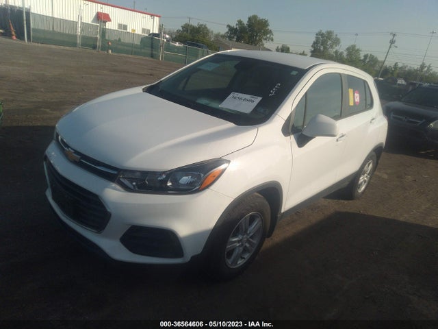 Chevrolet TRAX LS 2020 3GNCJKSB1LL122904 Image 2