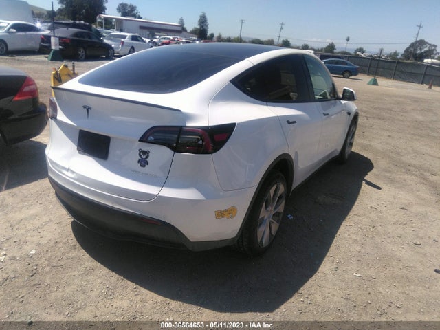 Tesla Model Y Long Range 2022 7SAYGDEE6NF360606 Image 4