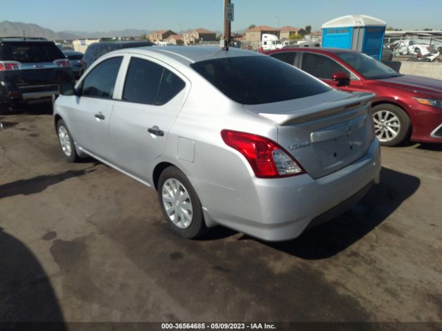 3N1CN7AP7JL824040 Nissan Versa Sedan S Plus