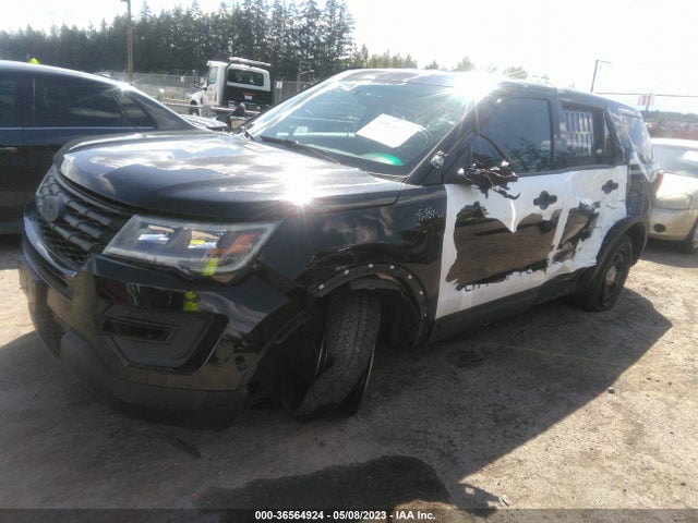Ford UTILITY POLICE 2016 1FM5K8AR2GGB81367 Image 2